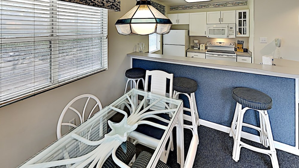 Ibis 805 A 2 Bedroom Condo