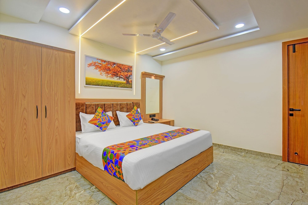 Fabhotel Relax Inn