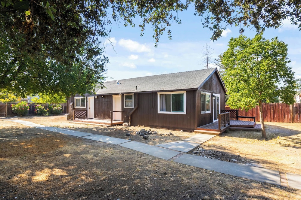@ Marbella Lane - Modern Cabin-style 2BR Home