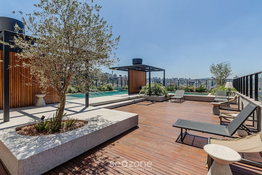 Charming Studio With Pool in POA Grb0917