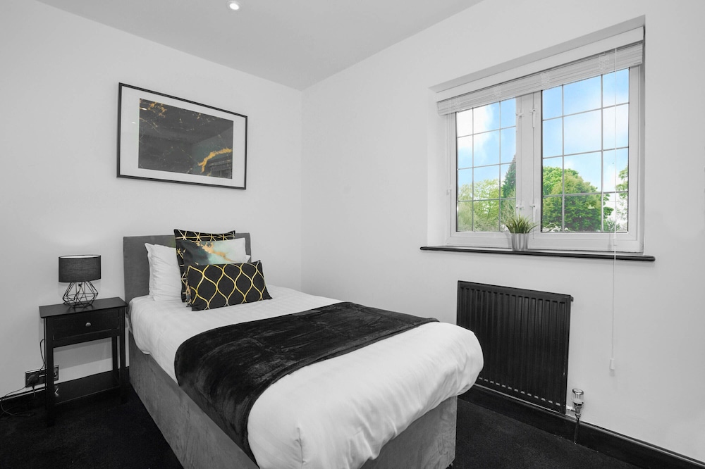 Luxury Designer Mansion in West Midlands Countryside view 3