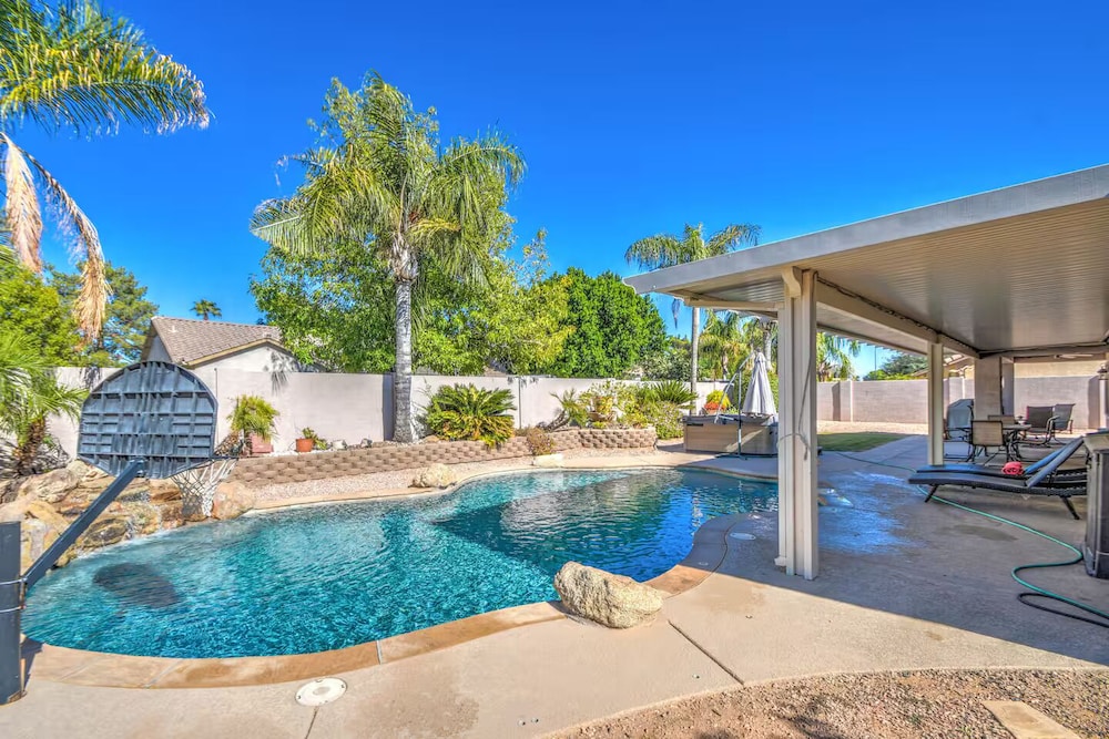 Heated pool Hot tub pool table