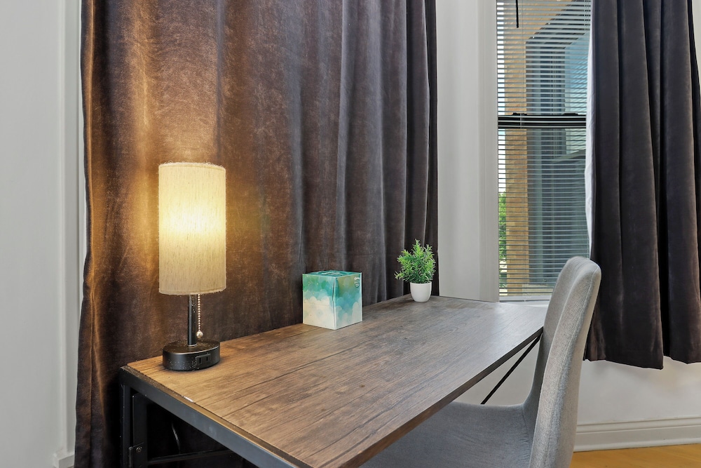 Ideal 4BR Unit - Maryland 2