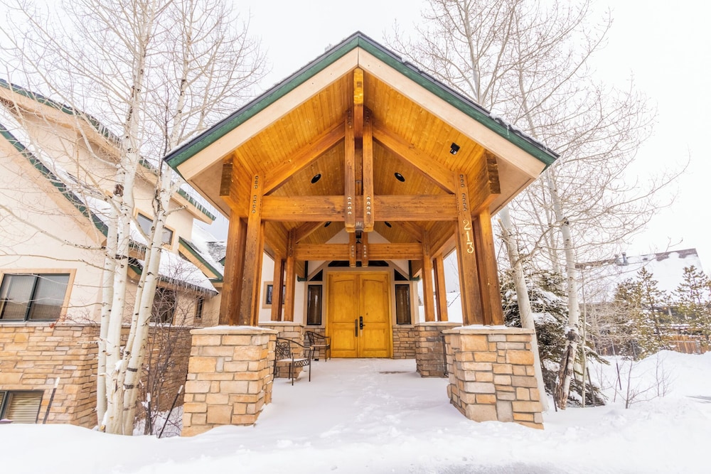 213 County Road 1041