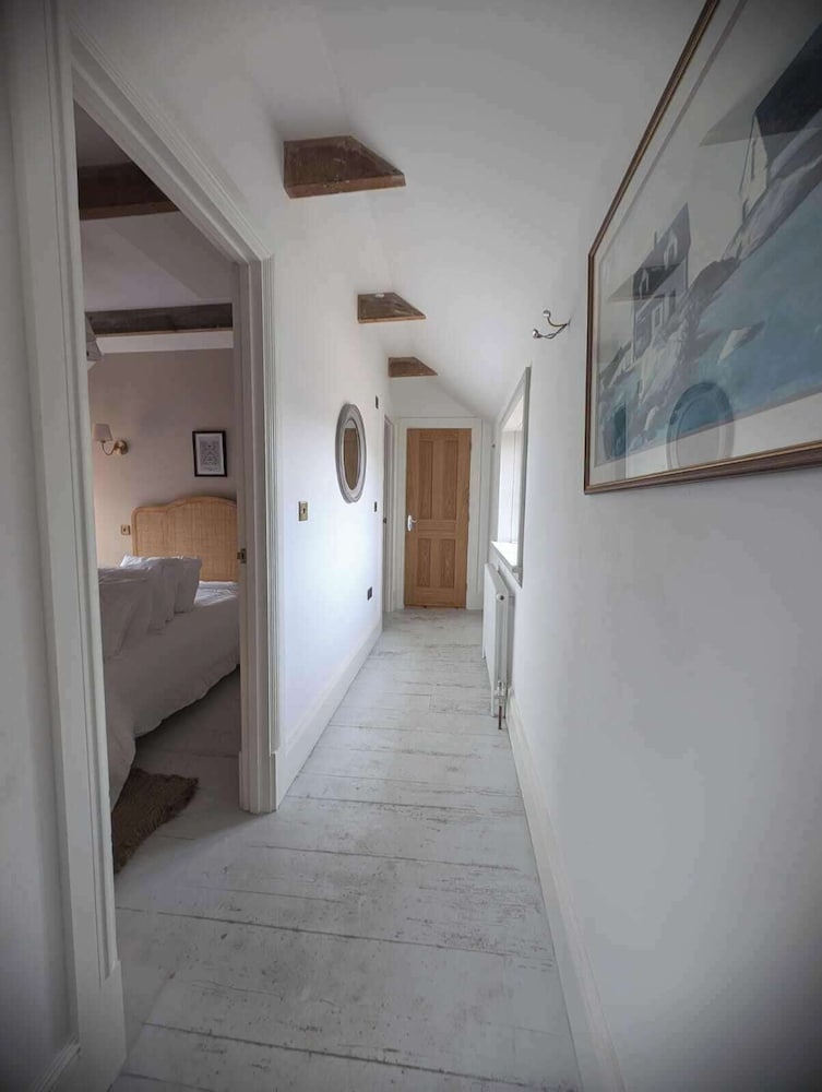 Norfolk Oasis - Modern 2-bed Apartment