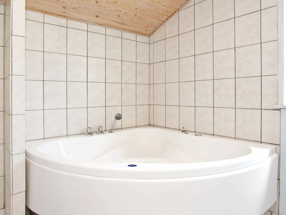 6 Person Holiday Home in Lokken-by Traum view 4