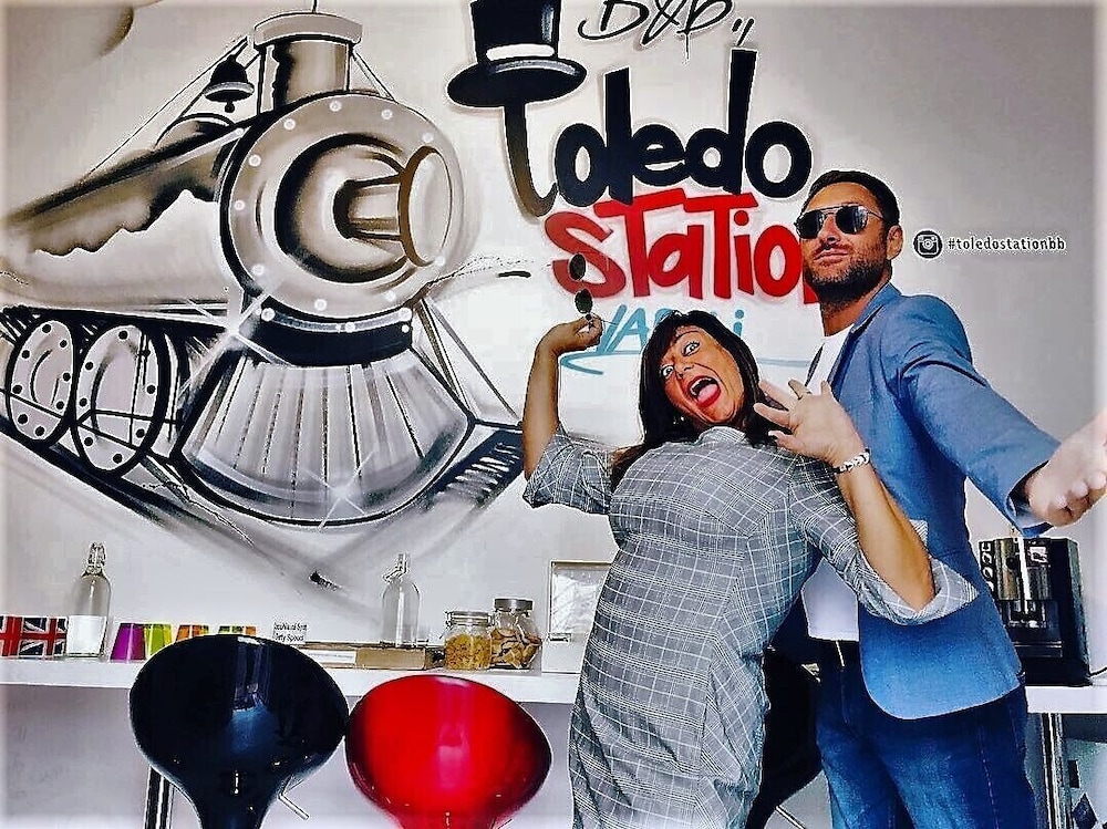 Toledo station Bed & breakfast — Naples