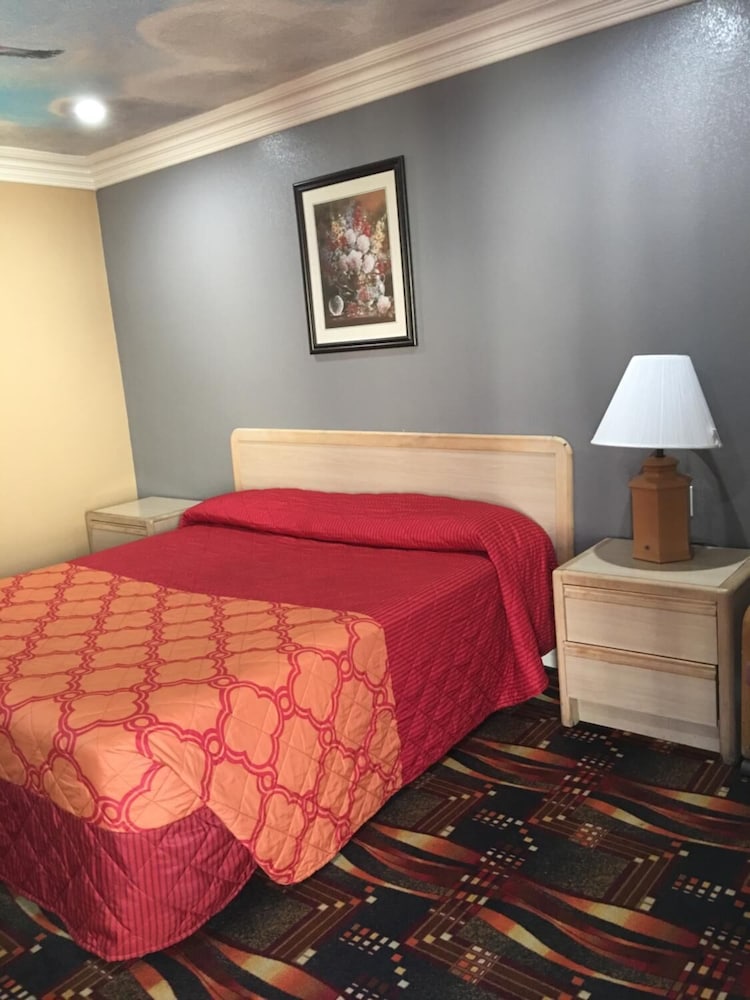 Budget Inn