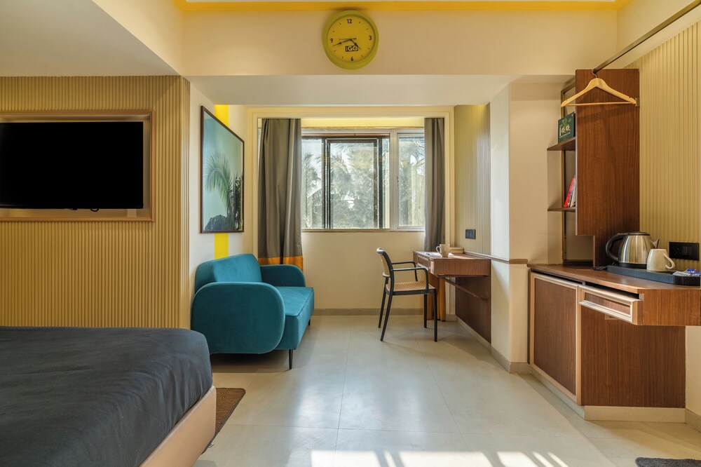 The Hosteller Mumbai, International Airport