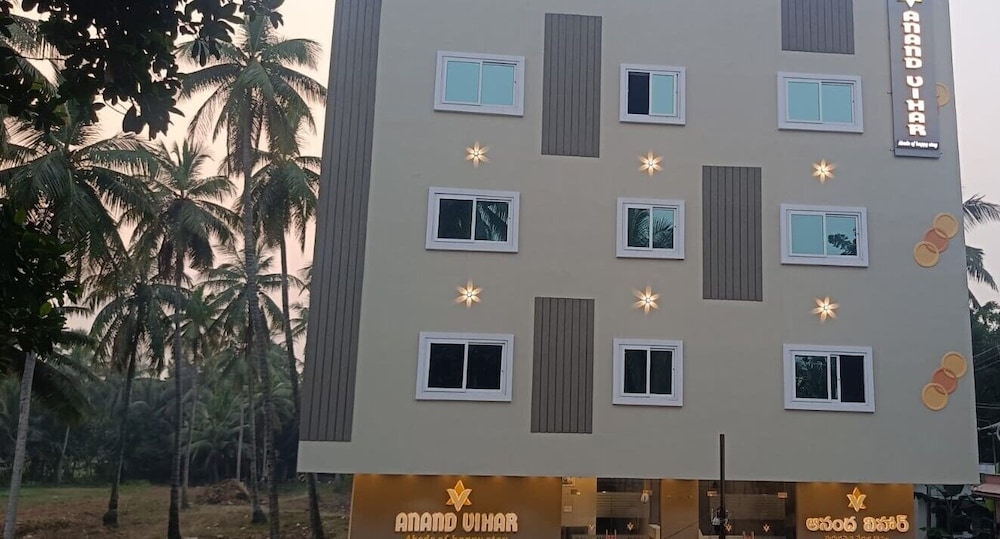 Anand Vihar Hotel