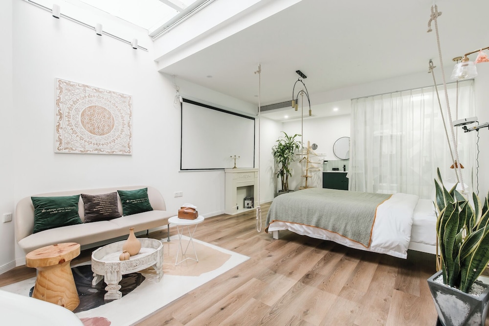Shanghai Ruochu Designer Guesthouse-Near Shanghai Pudong Airport & Disneyland