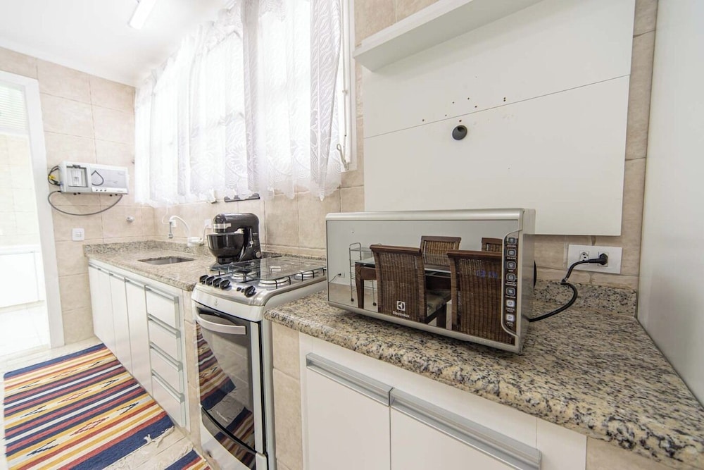 Casa Pet Friendly com 3 su tes a 200m da Praia