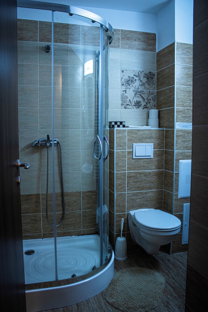 Hotel Claris Valiug