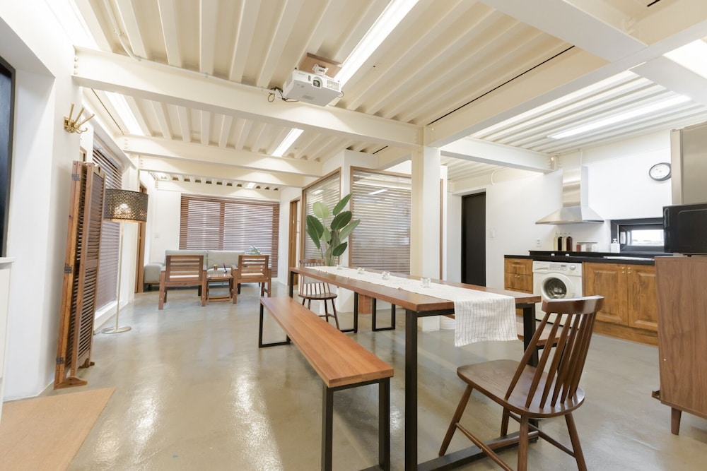 Sio L-Suite view 3