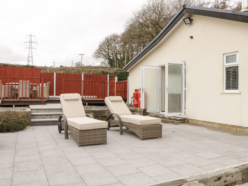 Bryn Derw Holiday Cottage