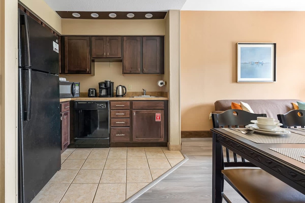 1 BR Apartment 3 Miles From Disney Springs Hs307