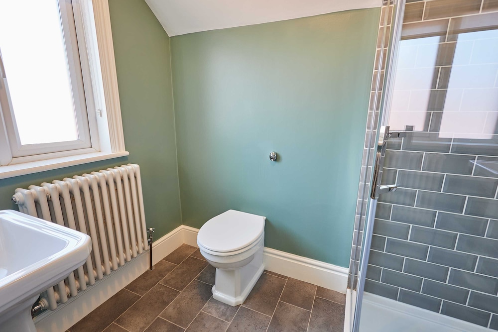 Host Stay Peasholm Place
