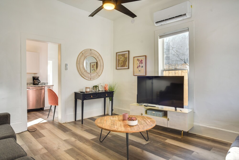 Near UNM & ABQ Biopark: East Dtwn Studio
