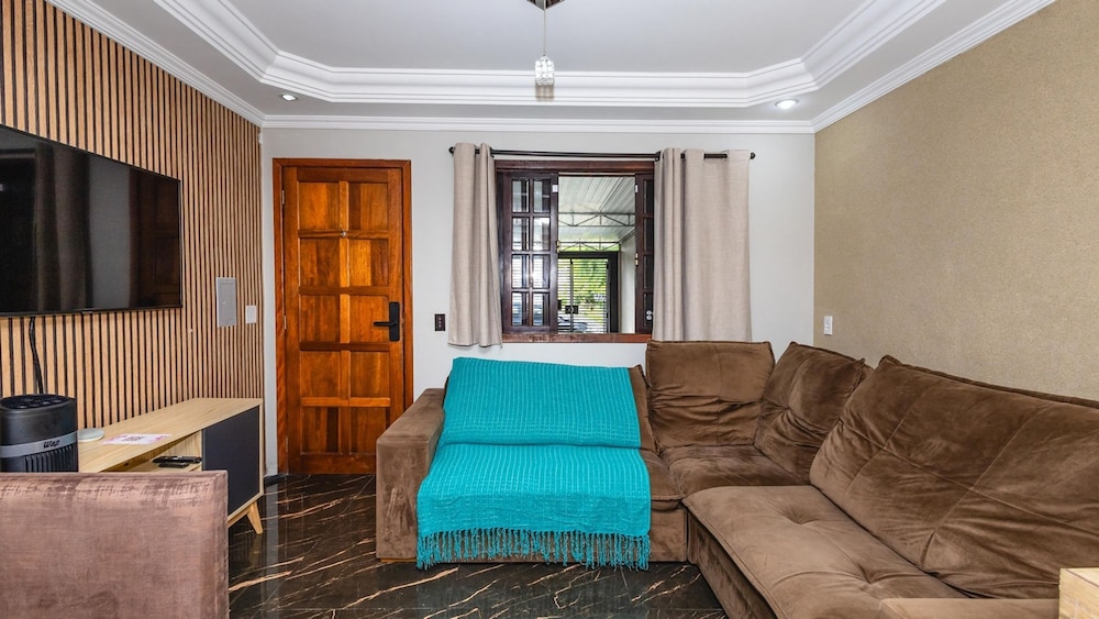Casa com Churrasq Garagem Wi-fi e Petfriendly