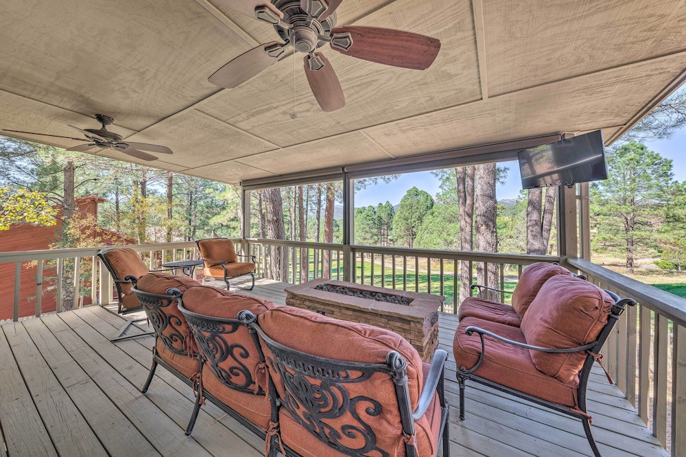 Ruidoso Getaway w/ Deck, Golf Course Views! view 5