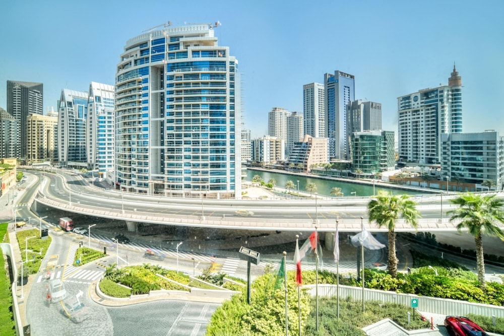 Classy Address JBR 3BR w Balcony and Beach Access