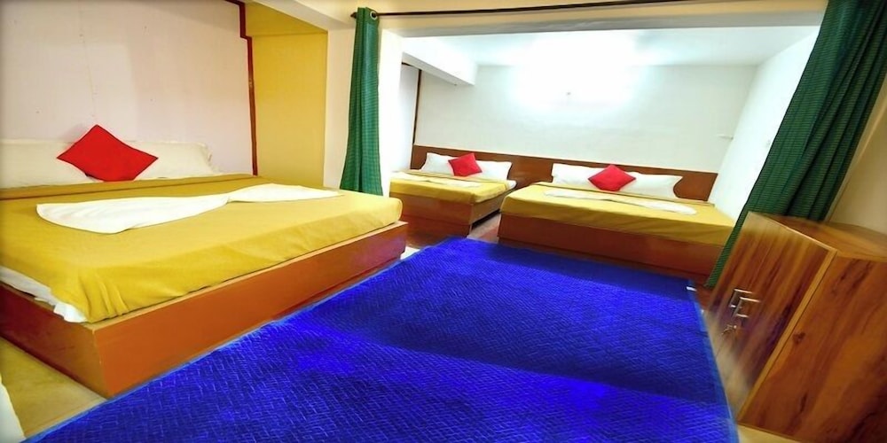 Estay SK Residency