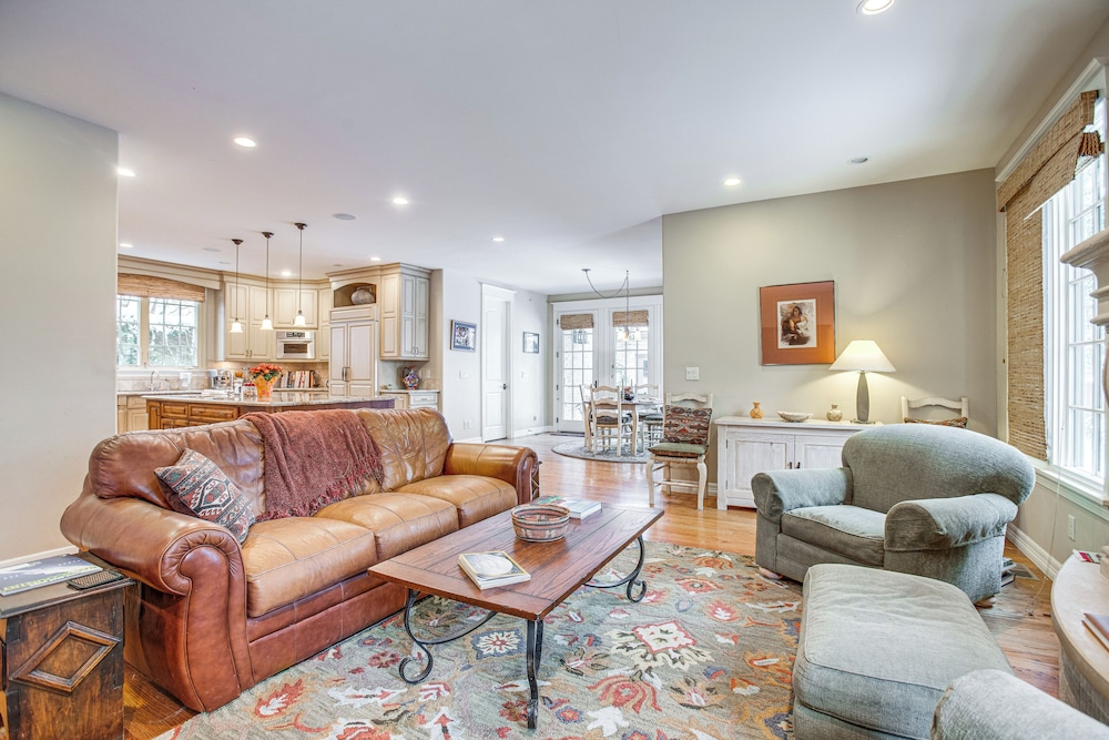 Walk to DU, Dining & Parks: Spacious Denver Home!