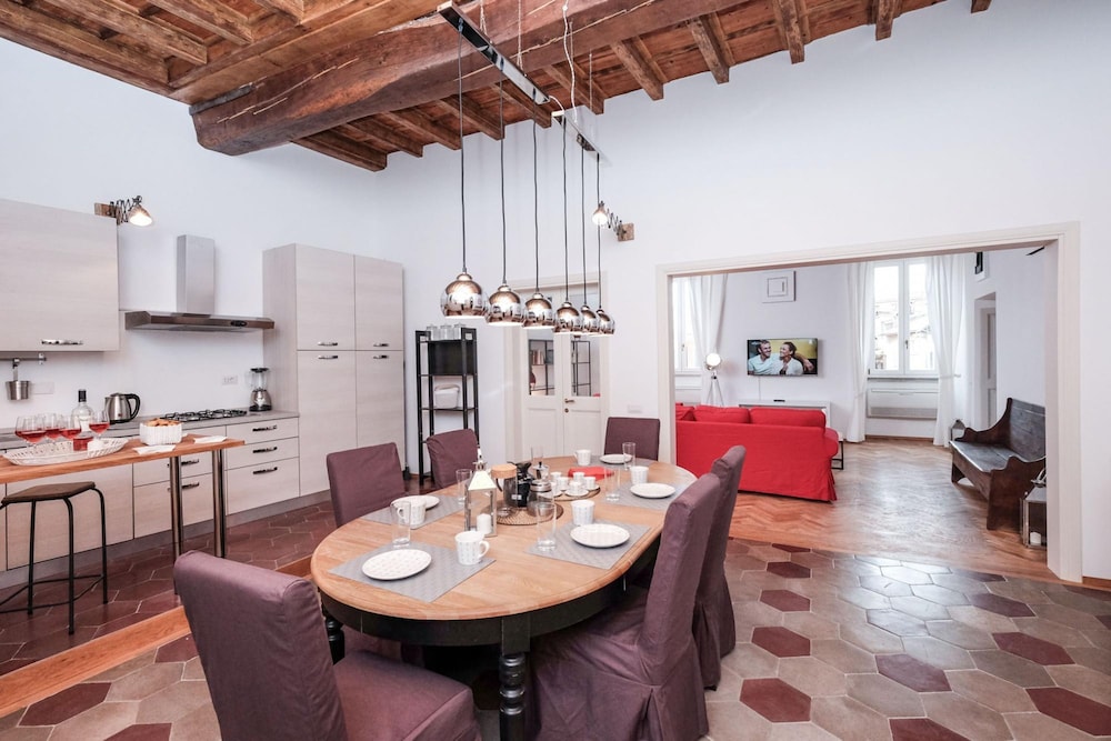 Regal Home in Trastevere