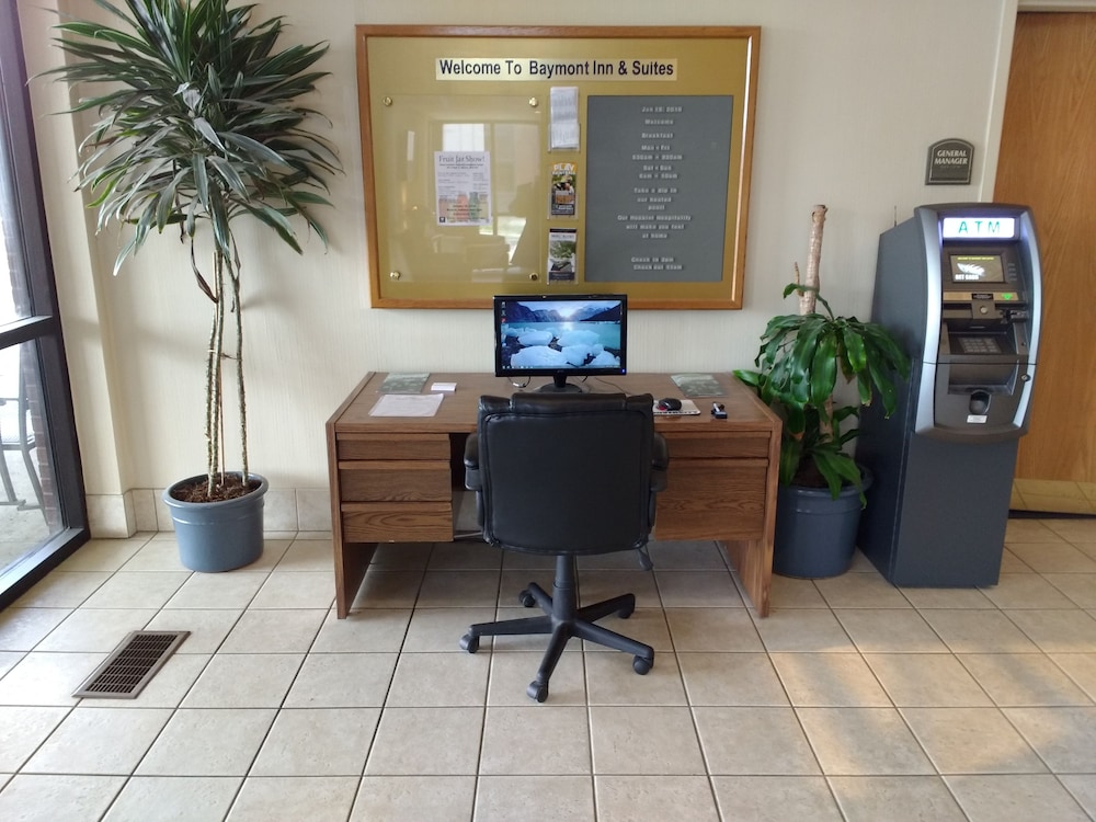 Baymont by Wyndham Muncie Near Ball State University view 3