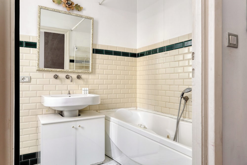 JOIVY Bright 1BR flat near Mudec Museum