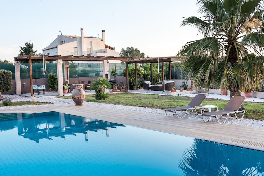East Coast Mansion by Unique Villas Collection view 5
