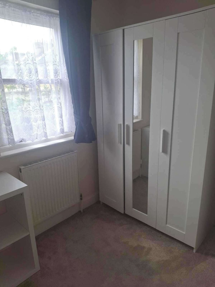 Charming London House With 3 Bedrooms