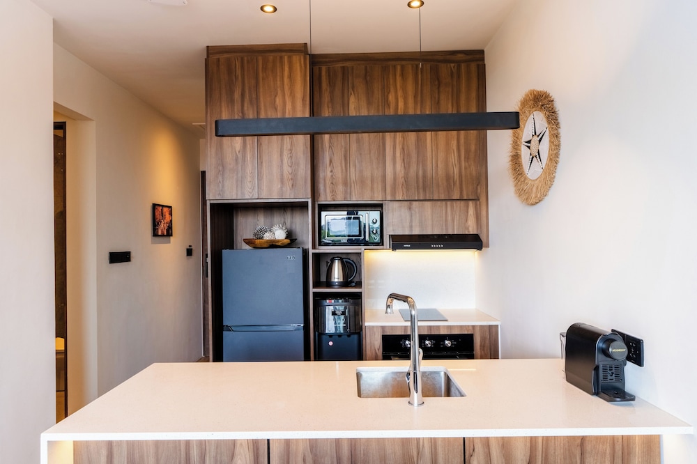 Avanya Apartments by Pertama Management