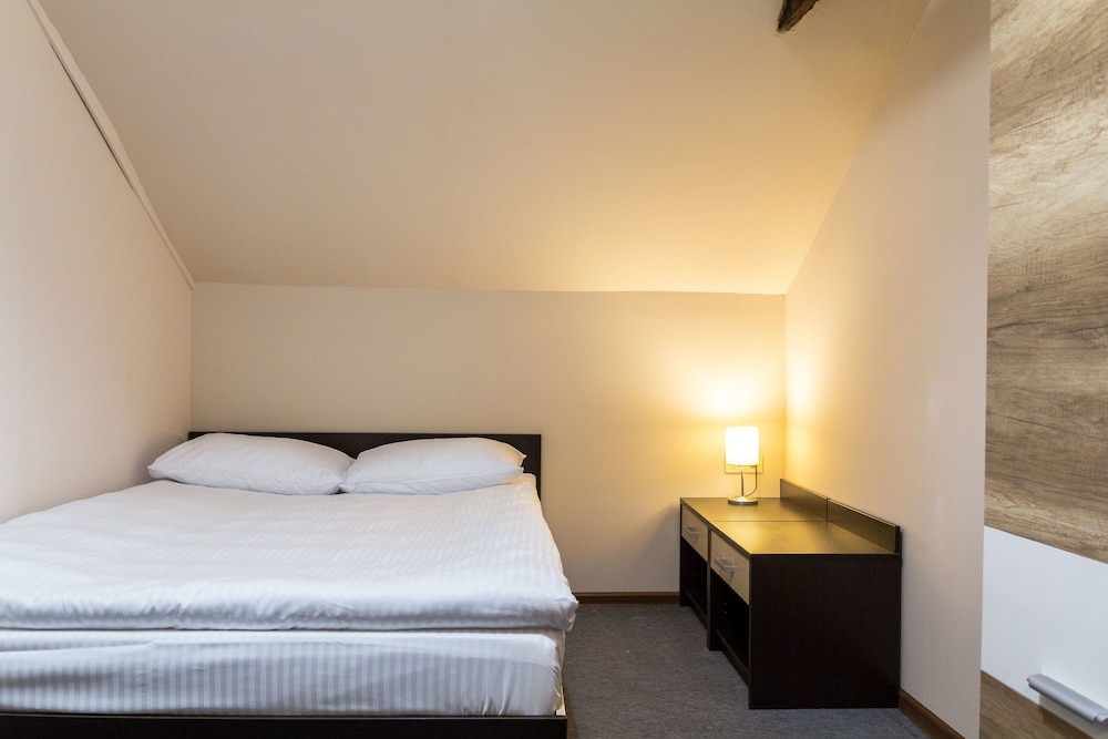 Makarov Hostel