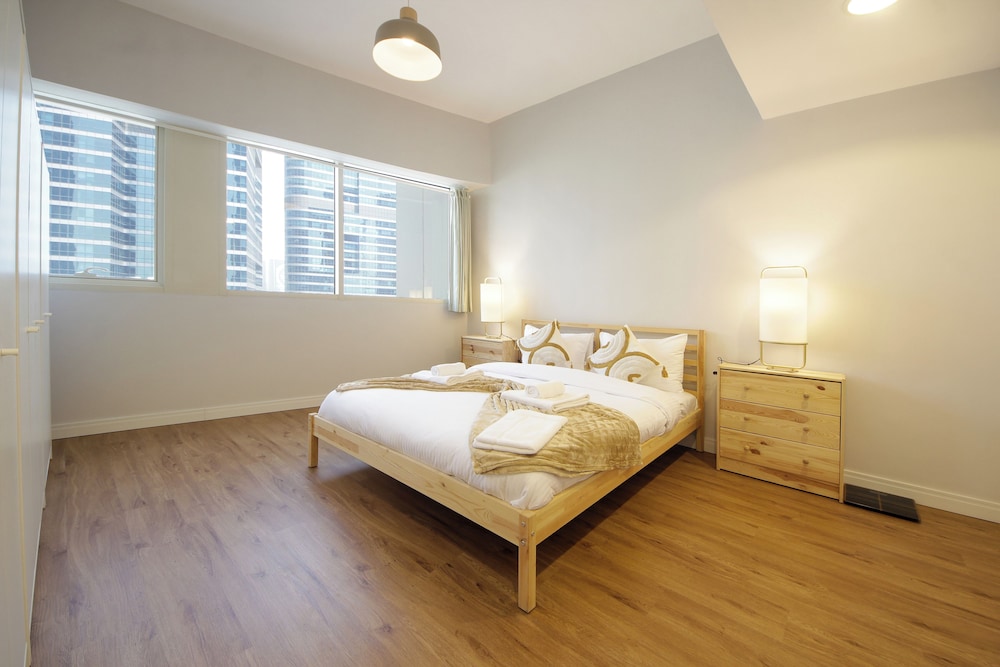Silk Valley-Luxury 1B near Serene Lakes