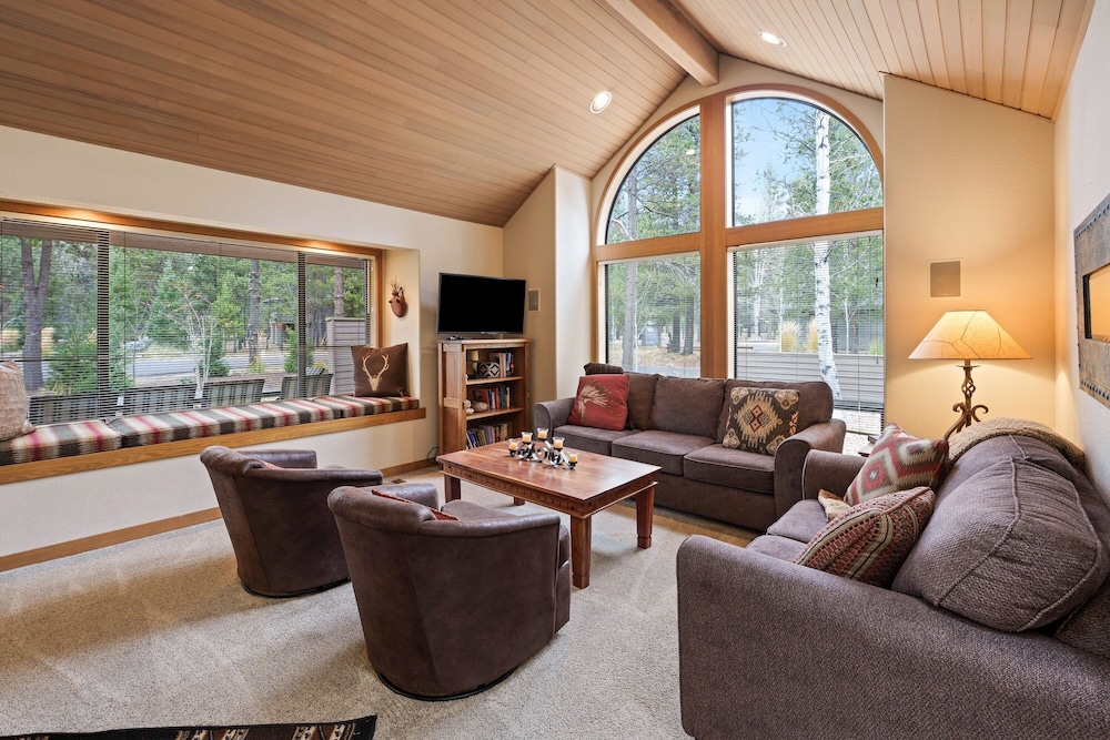 Summit View 5 4 Bedroom Home