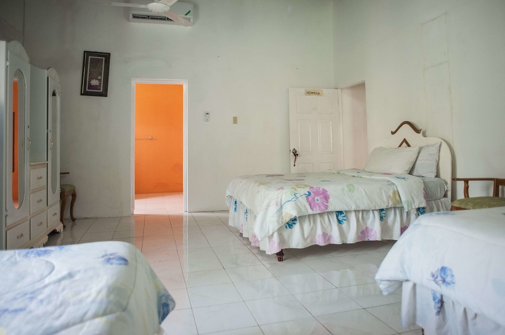 Diamond Villas and Suites