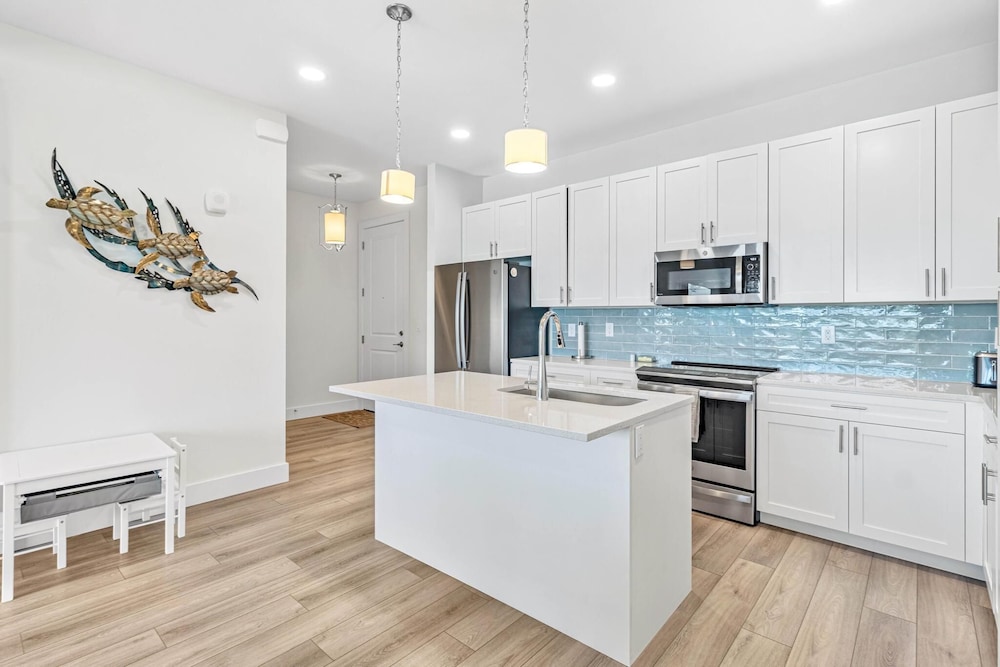 The Harbor Condo 308 - Premier