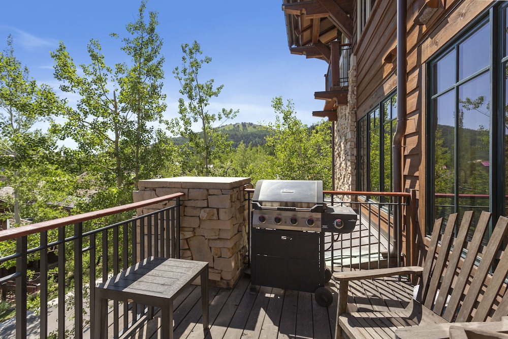 Shooting Star Lodge at Deer Valley Resort - Three Bedroom Deluxe Residence #201 3 Condo
