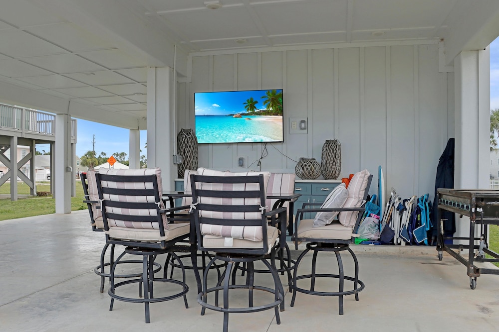 Port St Paradise