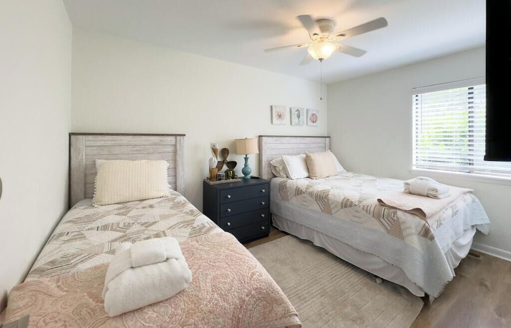 158 Beach Club Villa - Coastal Comfort With Stunning Marsh Views