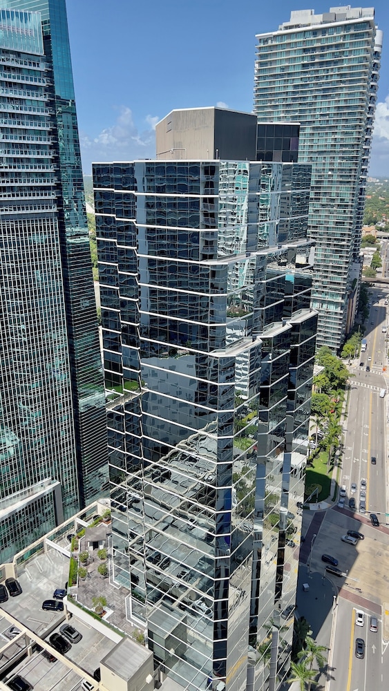 Brickell City Bay View FREE Parking