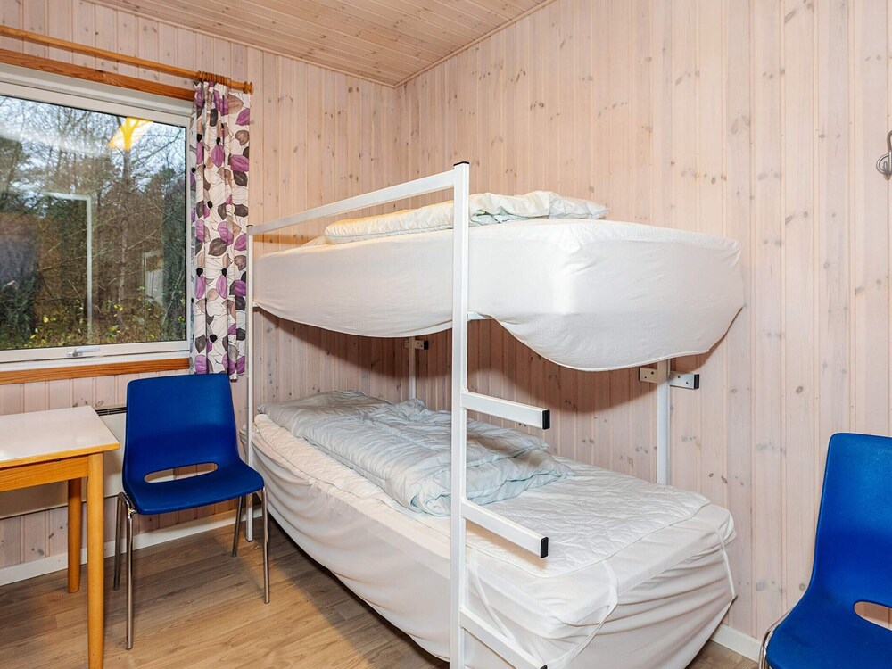 Holiday Home With Shared Bathroom, Kitchen