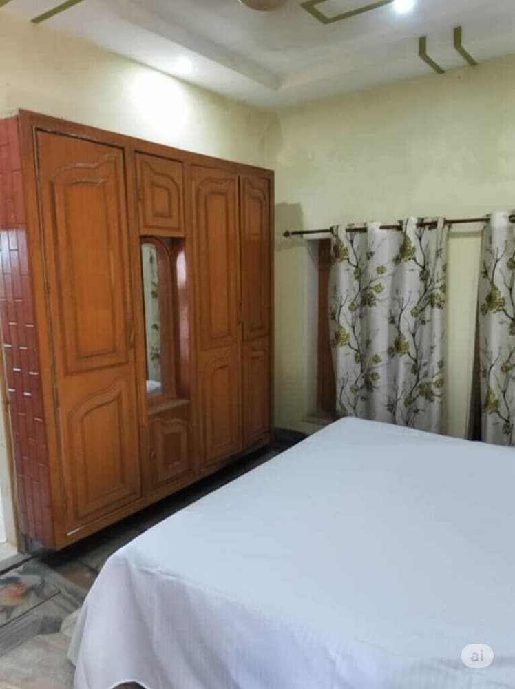 Maa Annapurna grand guests house
