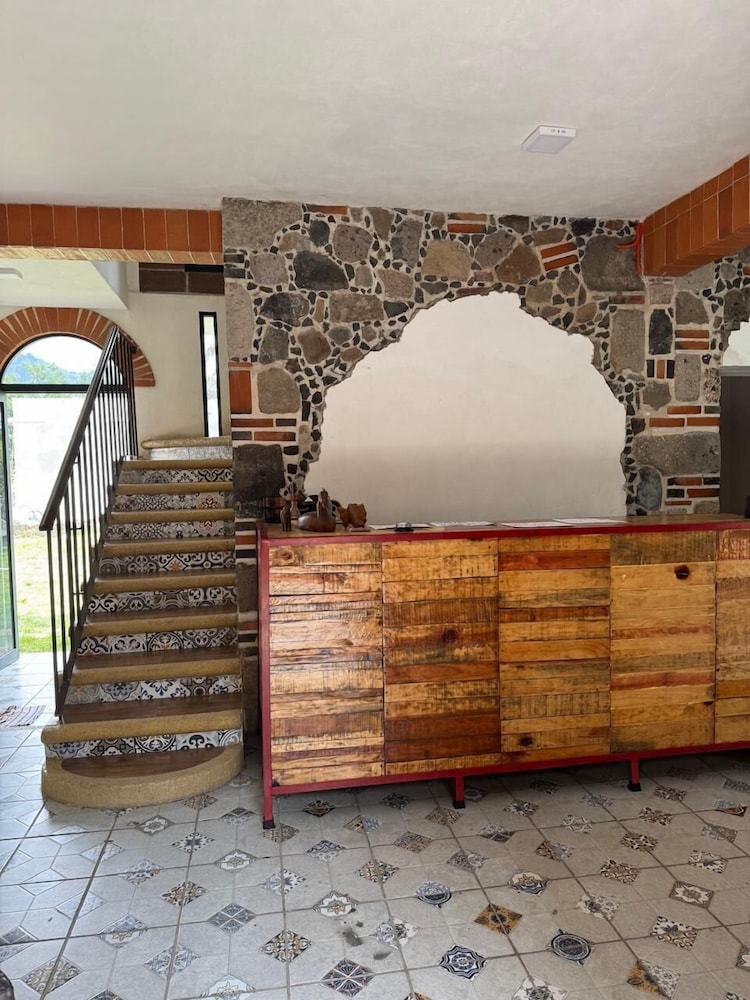 HOSTAL 38