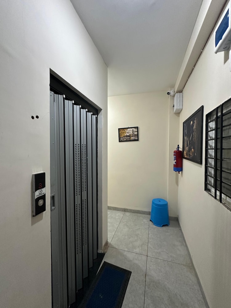 Hotel Shiv Parvati