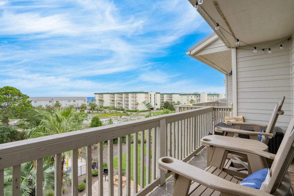 The Sea Chord Gulf Lake Views Balcony Pool