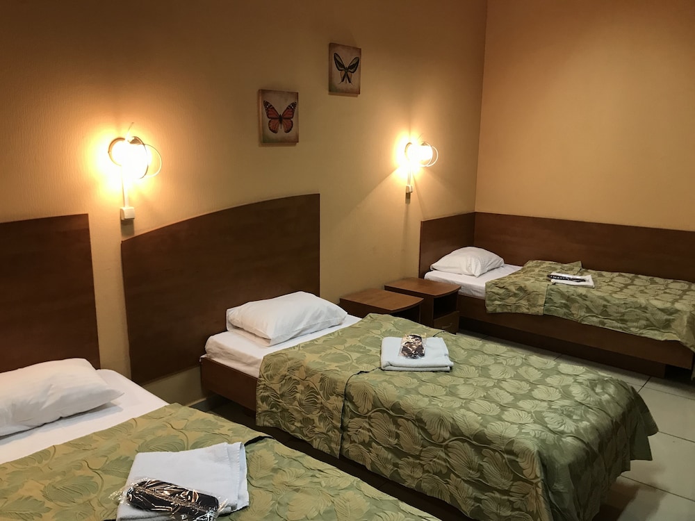 Good Cat - Hostel