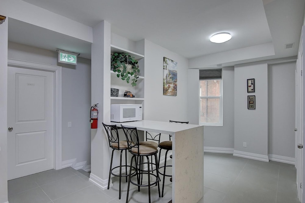 Spadina Guesthouse