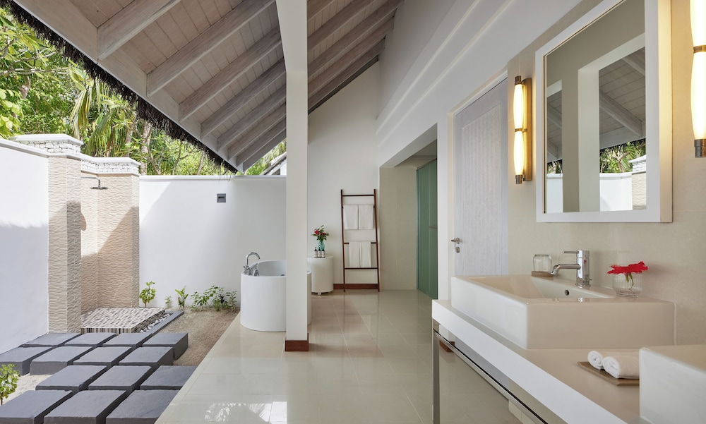 NH Maldives Kuda Rah Resort